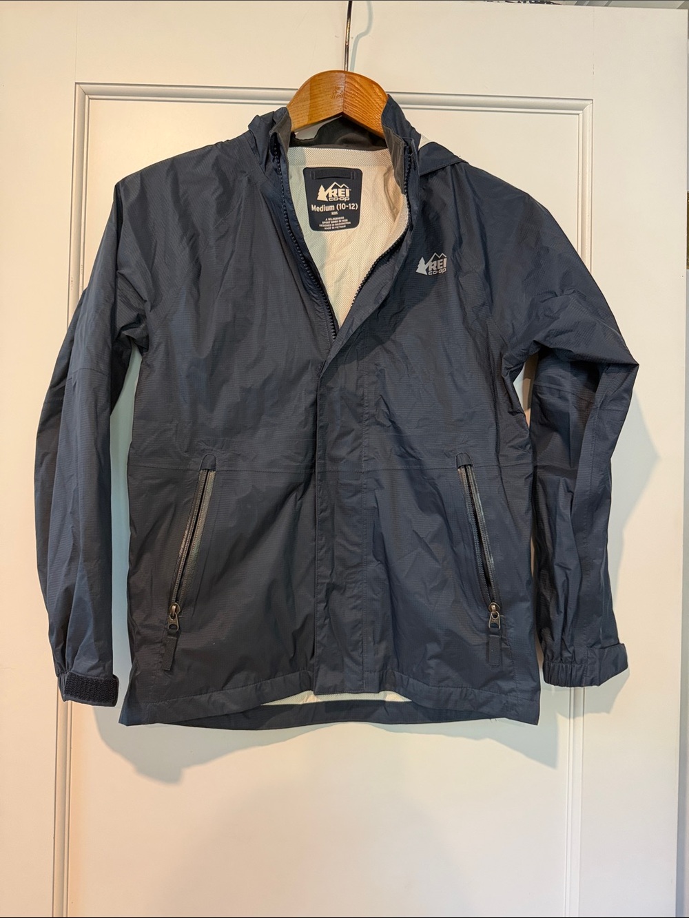 REI kids Dark Blue Hooded Rain Shell Jacket